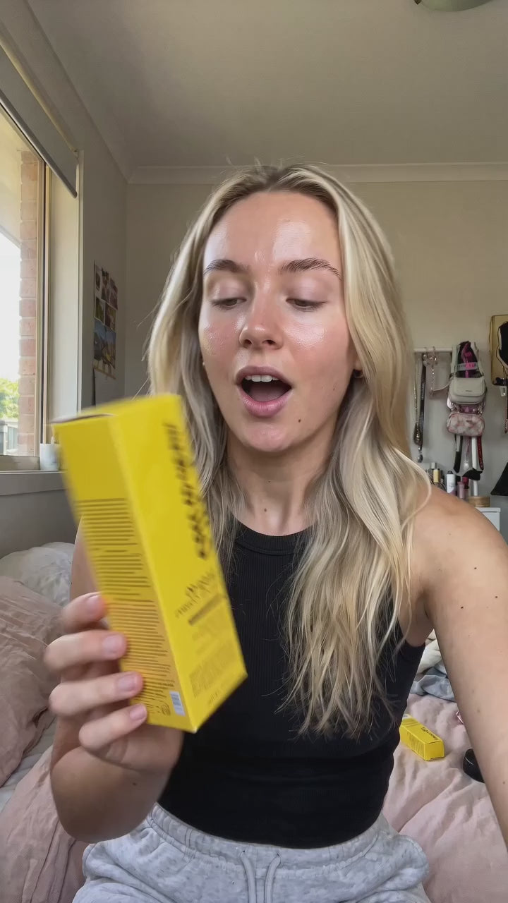 Load video: Customer unboxing the Cell to Derm Urea 10 Return Cream, a Korean urea moisturiser, in Australia