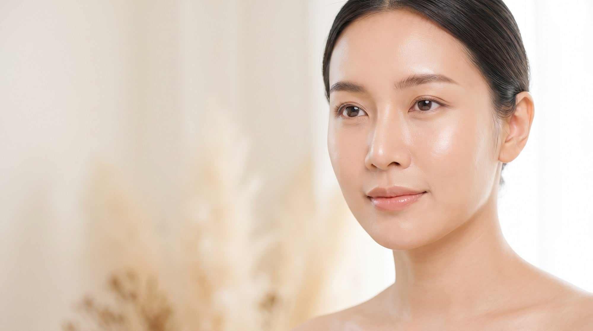 Soonsu Shining Peel benefits overview of smoother texture, refined pores and brighter looking tone